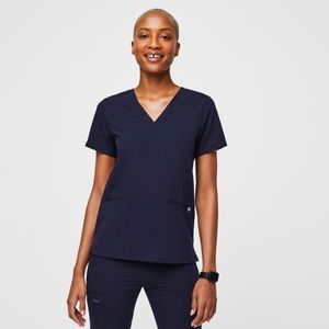 FIGS Casma Three-Pocket Scrub Top